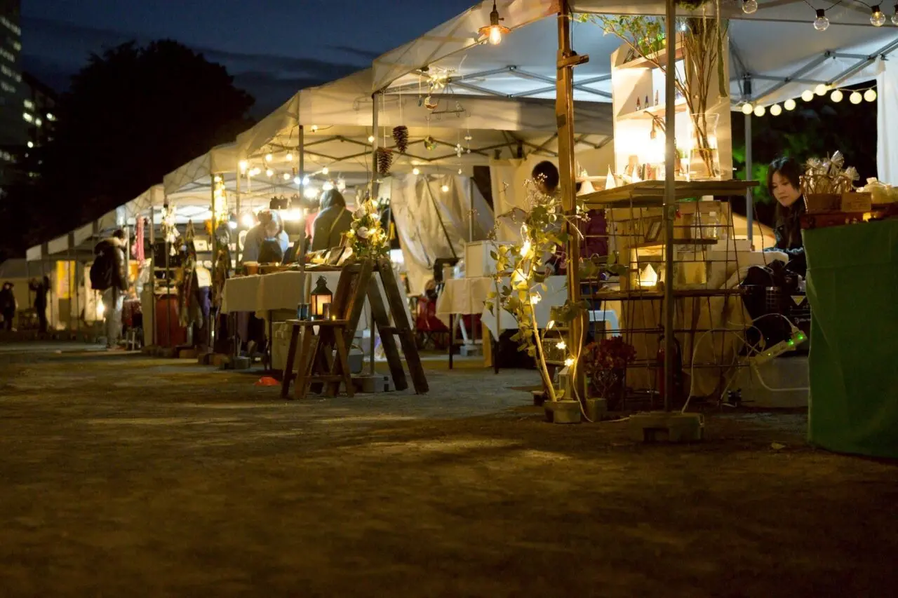 ランタン夜市とWONDERFUL AFTER HOLIDAY